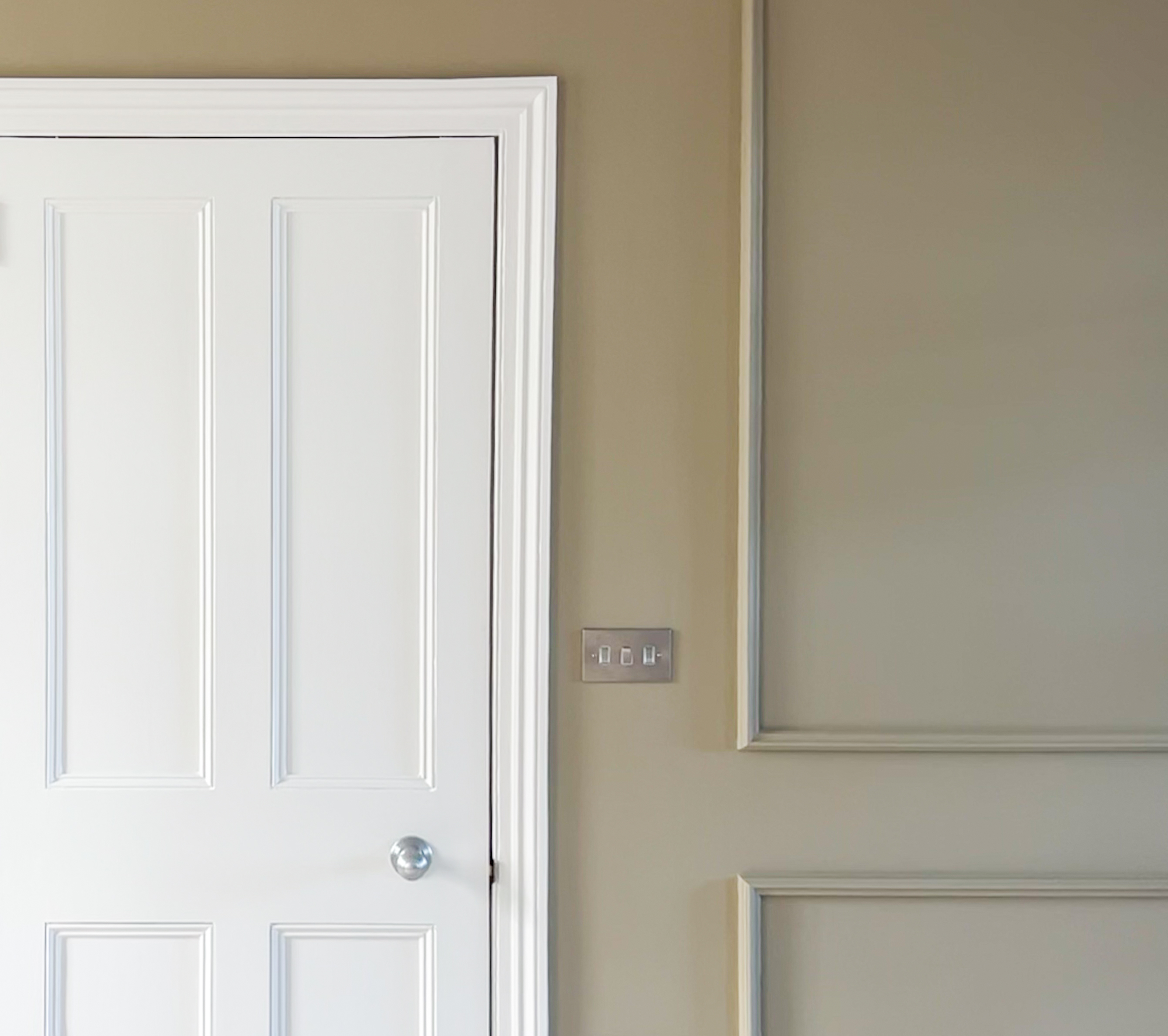 Wall and ceiling junction showing quality of finish